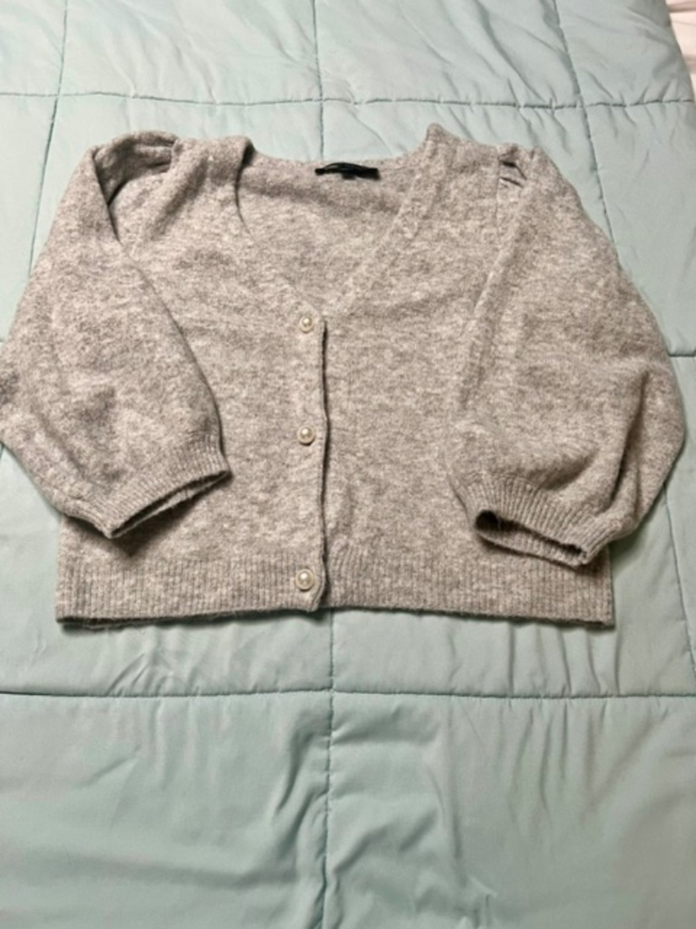 Catherine Malandrino grey pearl button cardigan
